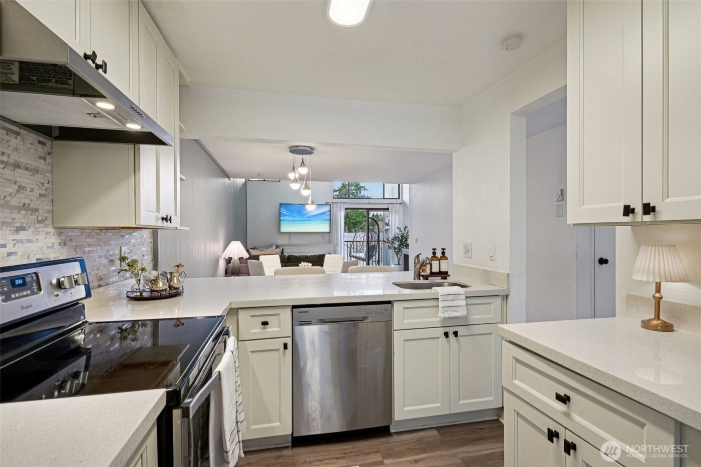 6668 137th Place NE #493, Redmond, WA 98052