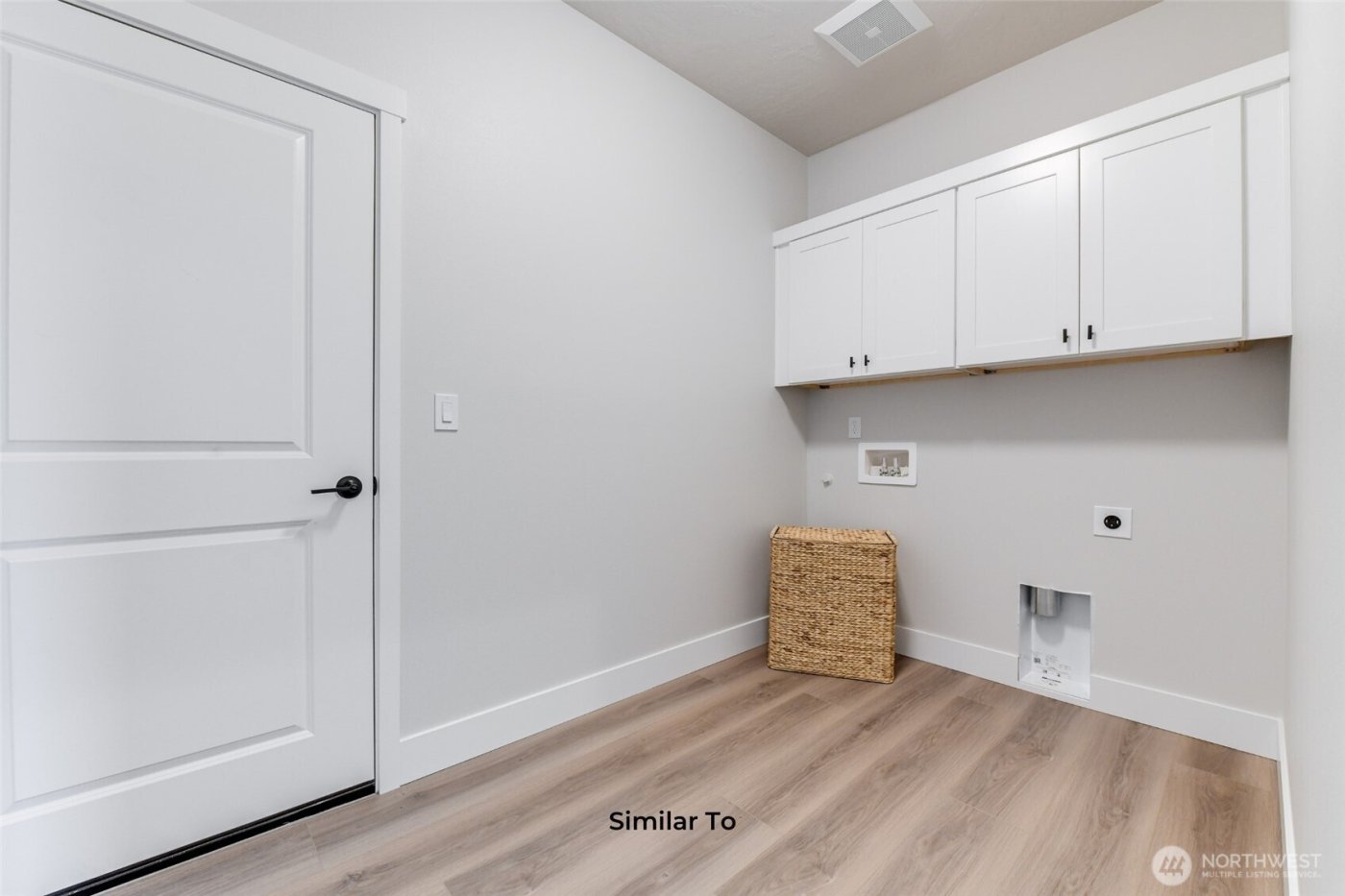 523 N Lessor Loop , Moses Lake, WA 98837