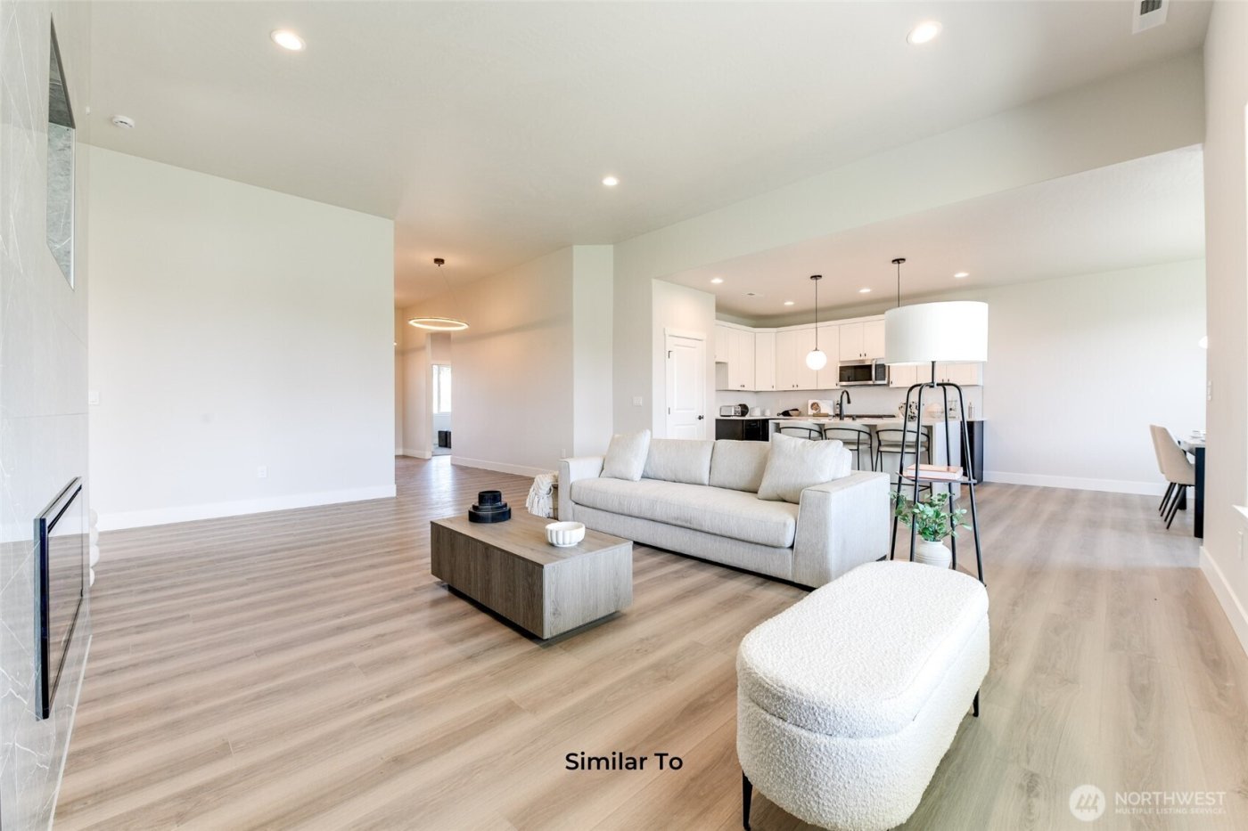 523 N Lessor Loop , Moses Lake, WA 98837