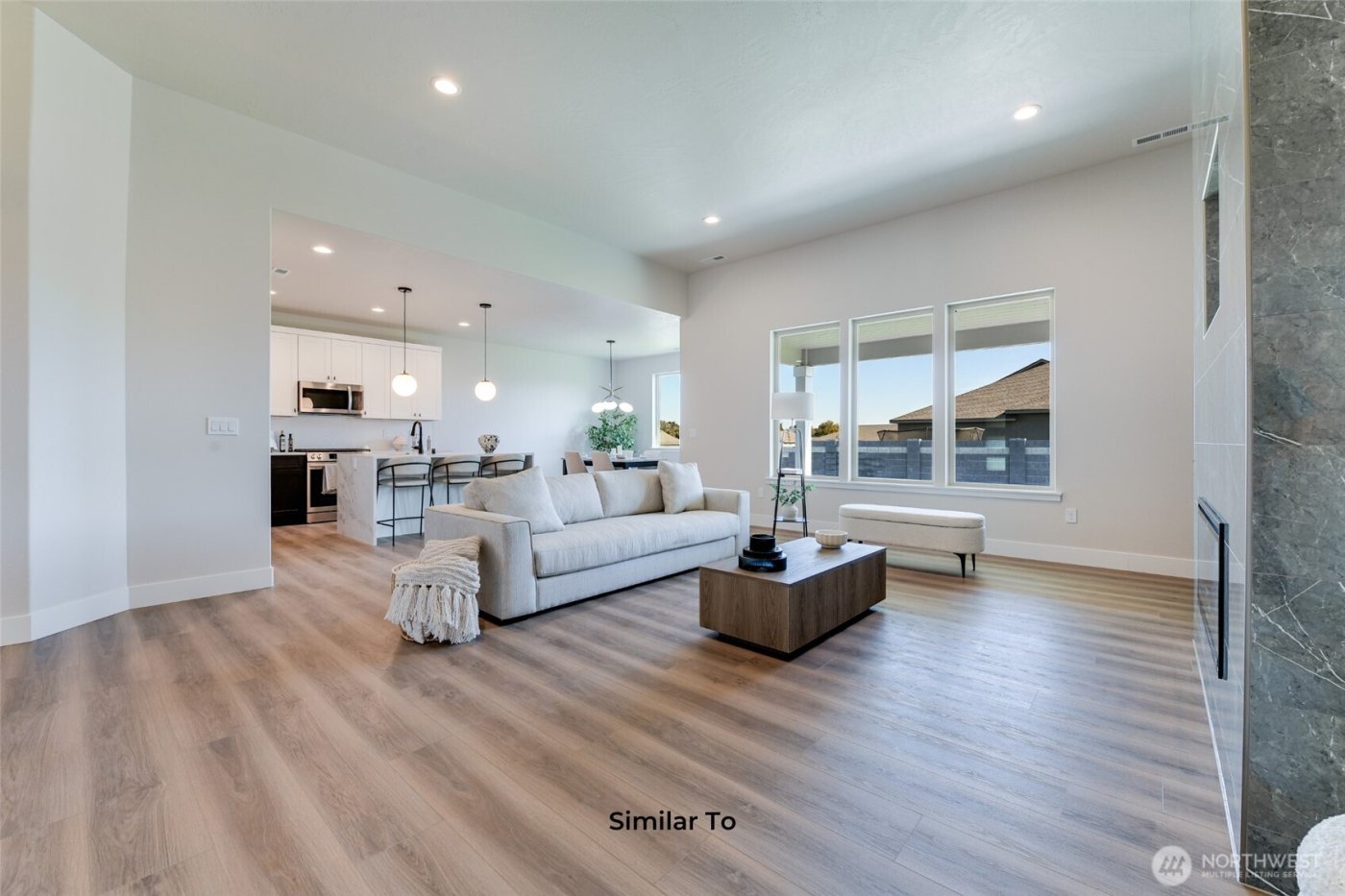 523 N Lessor Loop , Moses Lake, WA 98837