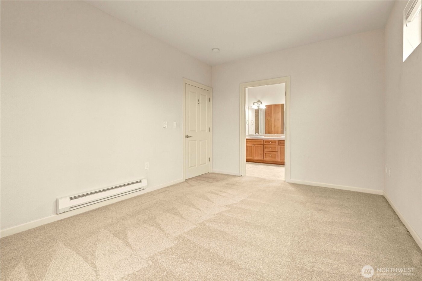 6800 132nd Place SE #W104, Newcastle, WA 98059