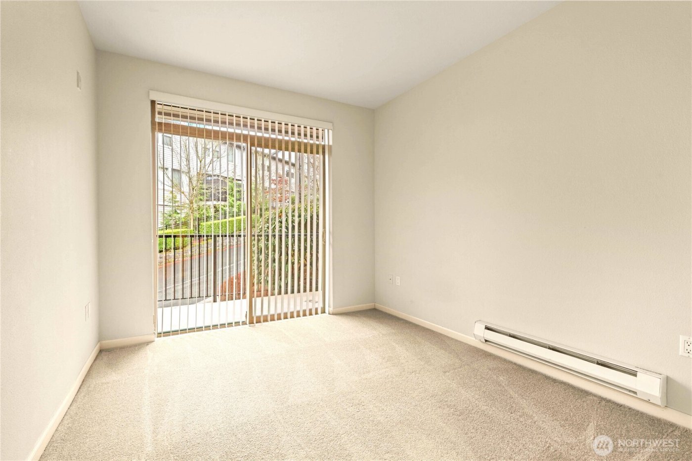 6800 132nd Place SE #W104, Newcastle, WA 98059