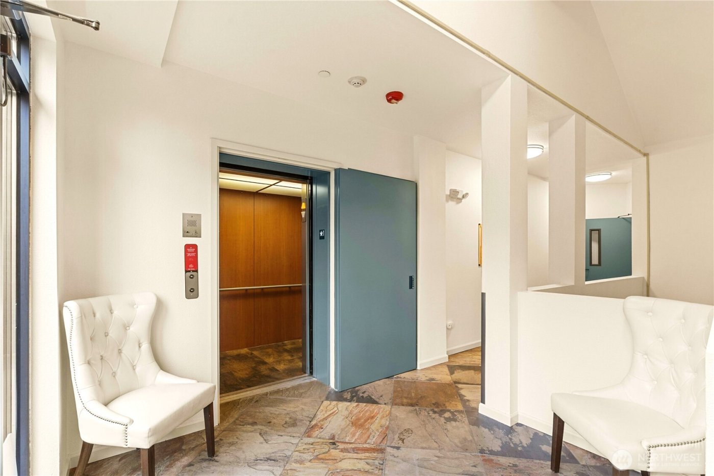 6800 132nd Place SE #W104, Newcastle, WA 98059