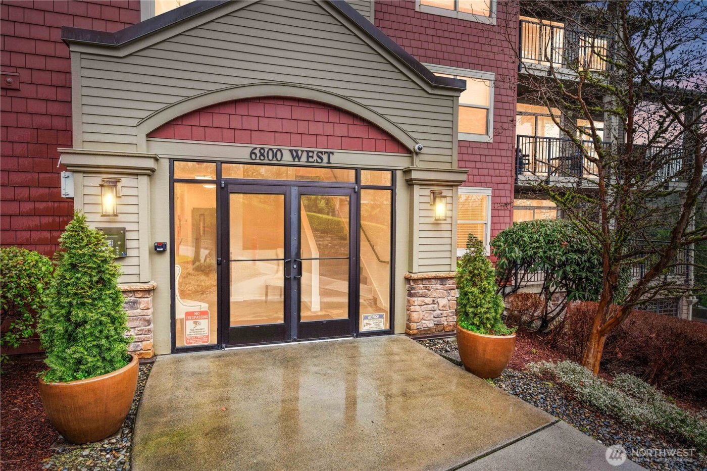 6800 132nd Place SE #W104, Newcastle, WA 98059