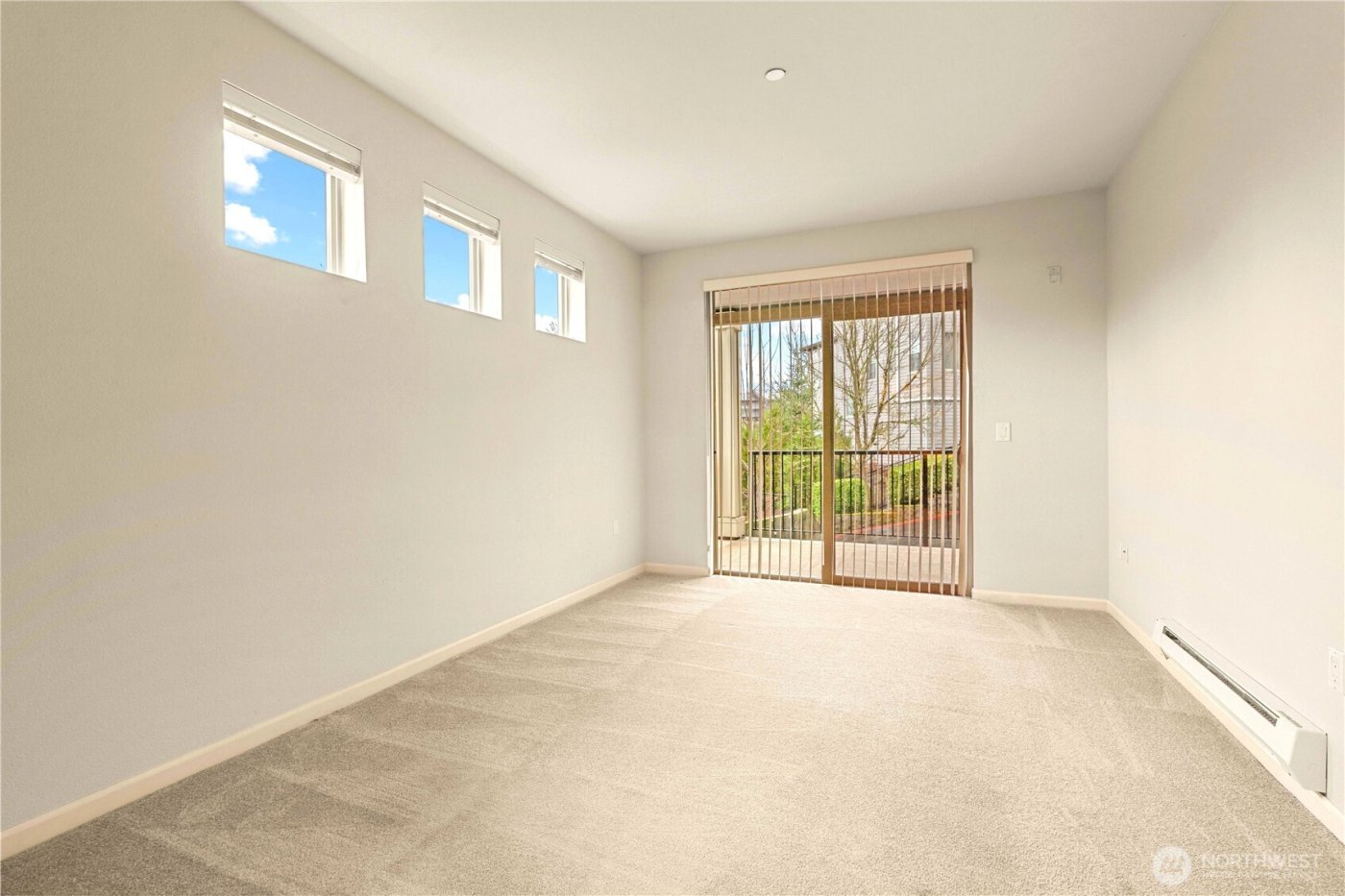 6800 132nd Place SE #W104, Newcastle, WA 98059