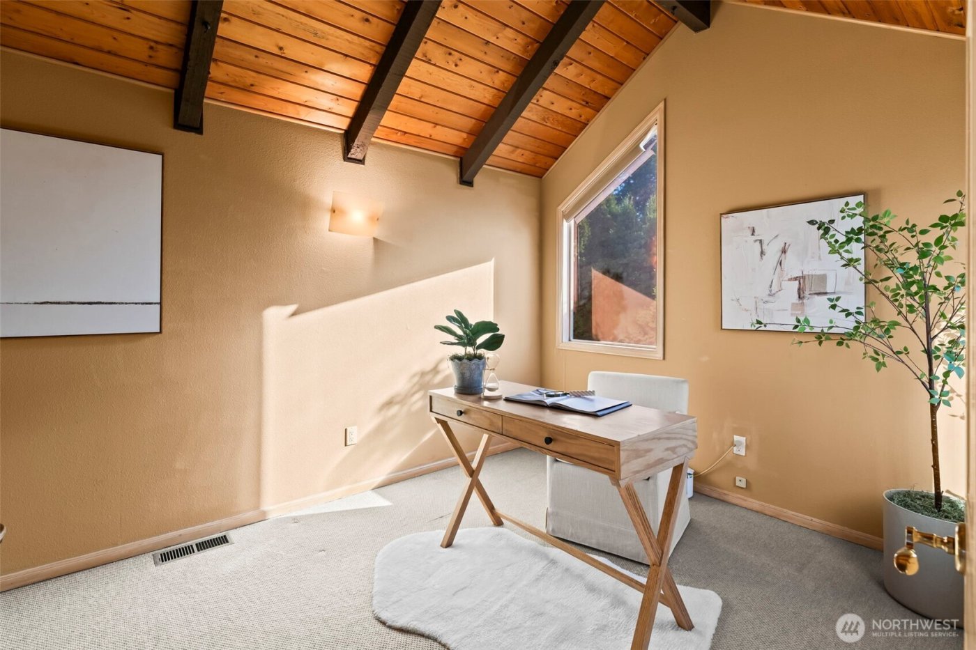 710 42nd Avenue NW, Gig Harbor, WA 98335