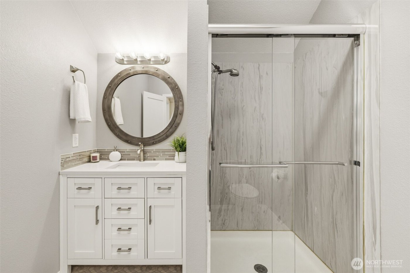 3417 204th Avenue Ct E, Lake Tapps, WA 98391