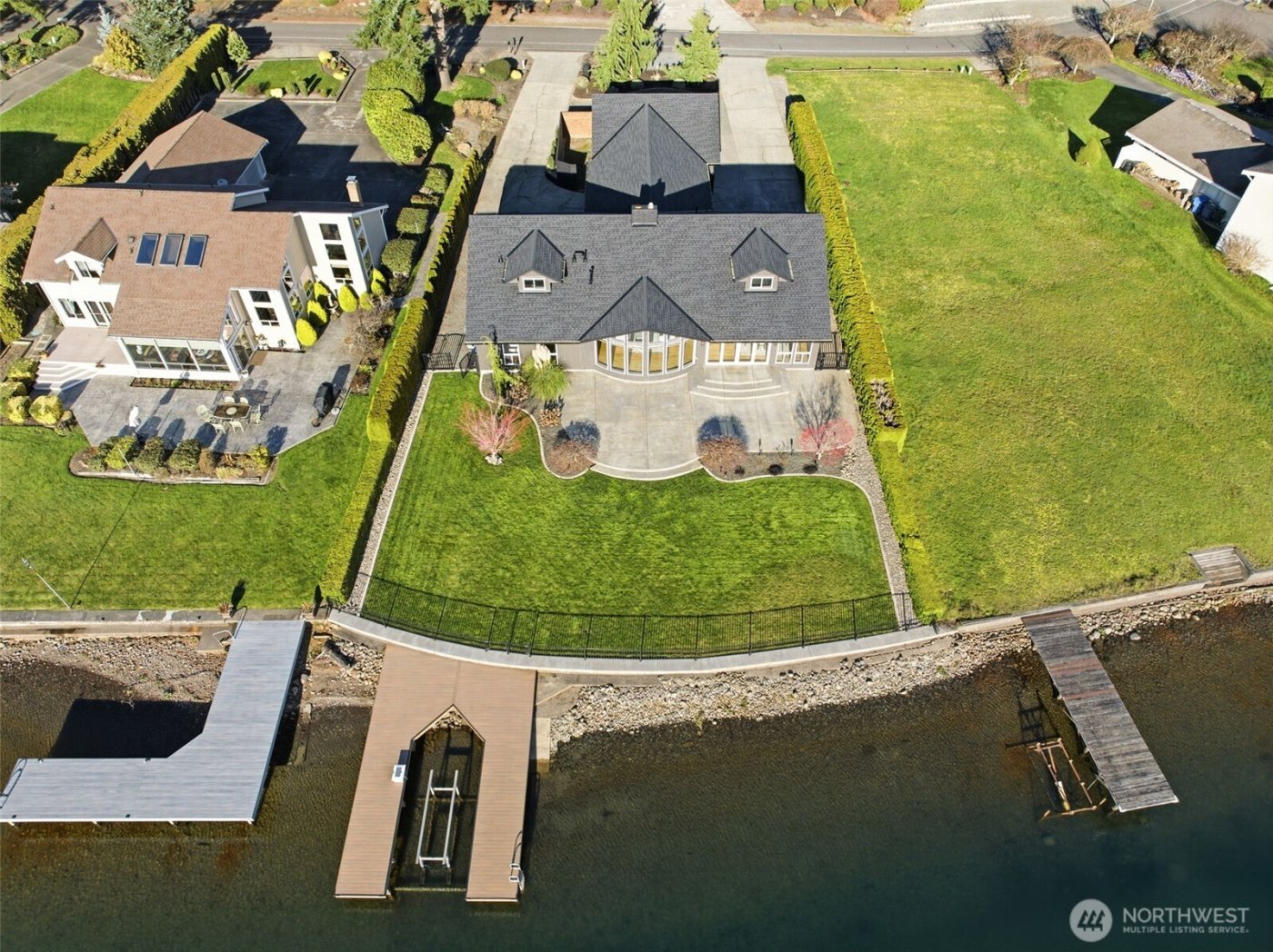 3417 204th Avenue Ct E, Lake Tapps, WA 98391