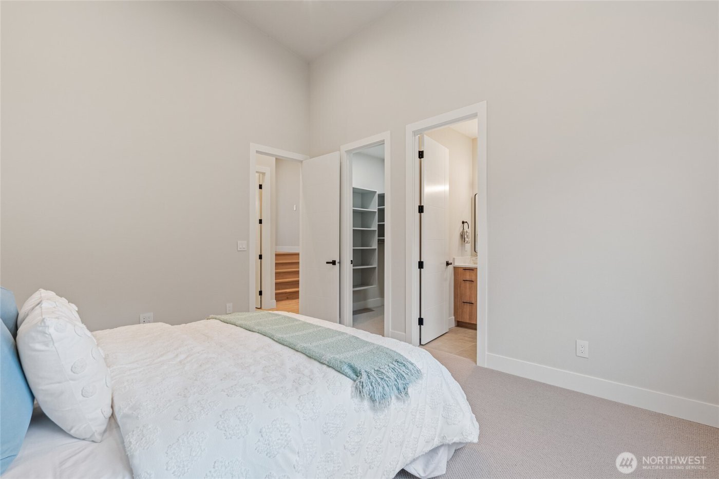 2423 129th Avenue SE, Bellevue, WA 98005