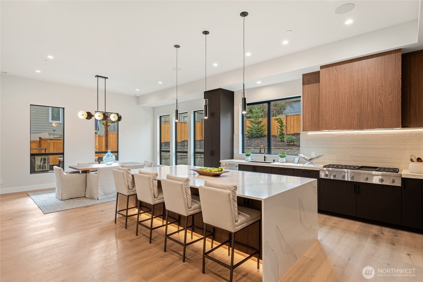 2423 129th Avenue SE, Bellevue, WA 98005