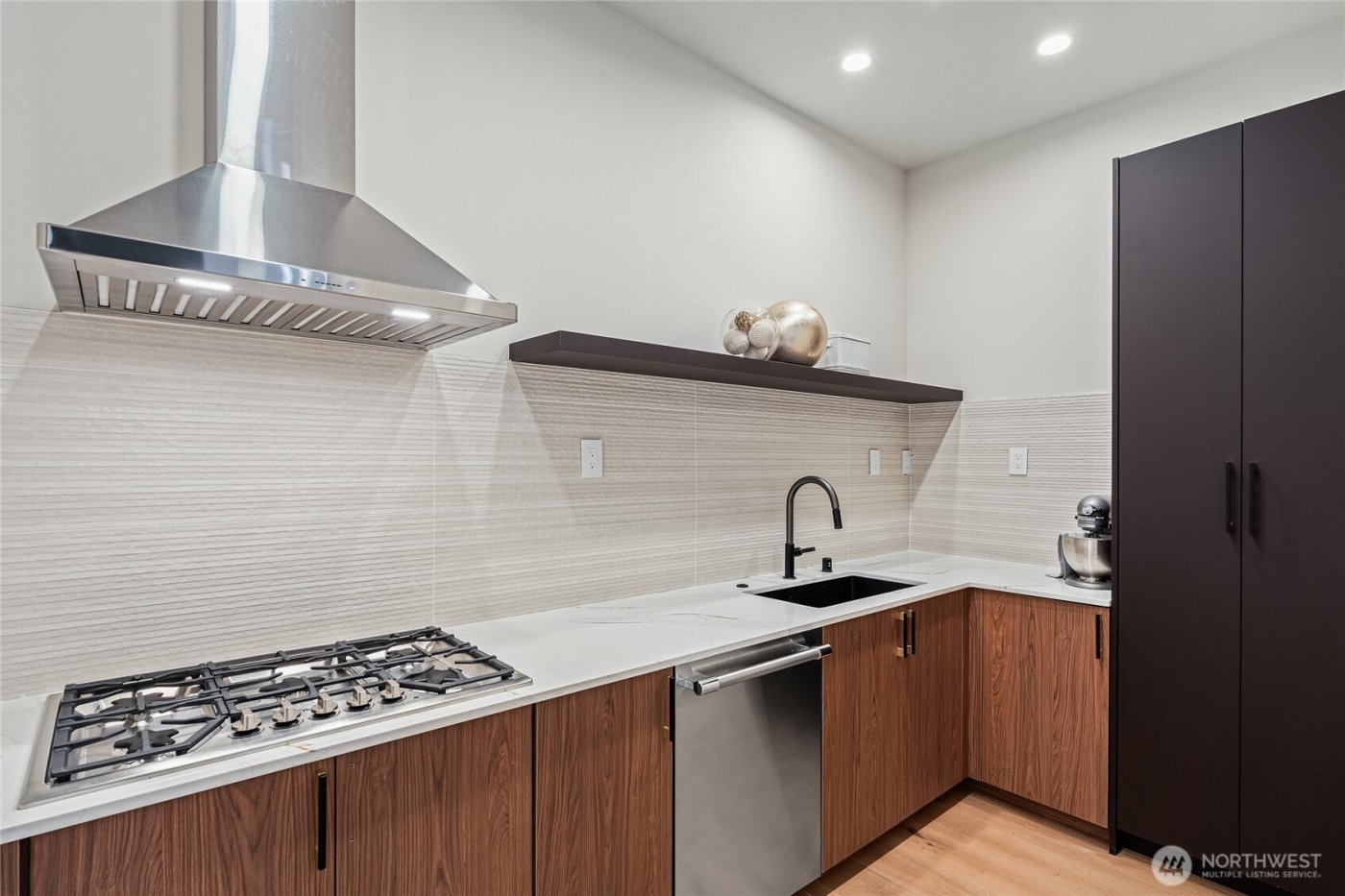 2423 129th Avenue SE, Bellevue, WA 98005