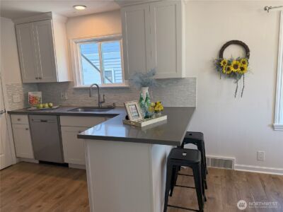 4329 NE 56th Street , Seattle, WA 98105 - Photo 12