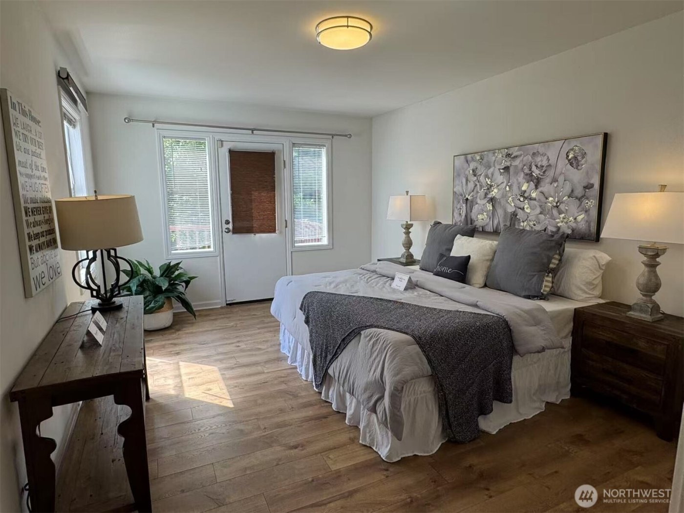 4329 NE 56th Street , Seattle, WA 98105