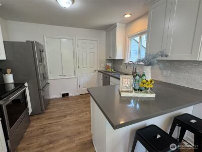 4329 NE 56th Street , Seattle, WA 98105 - Photo 10