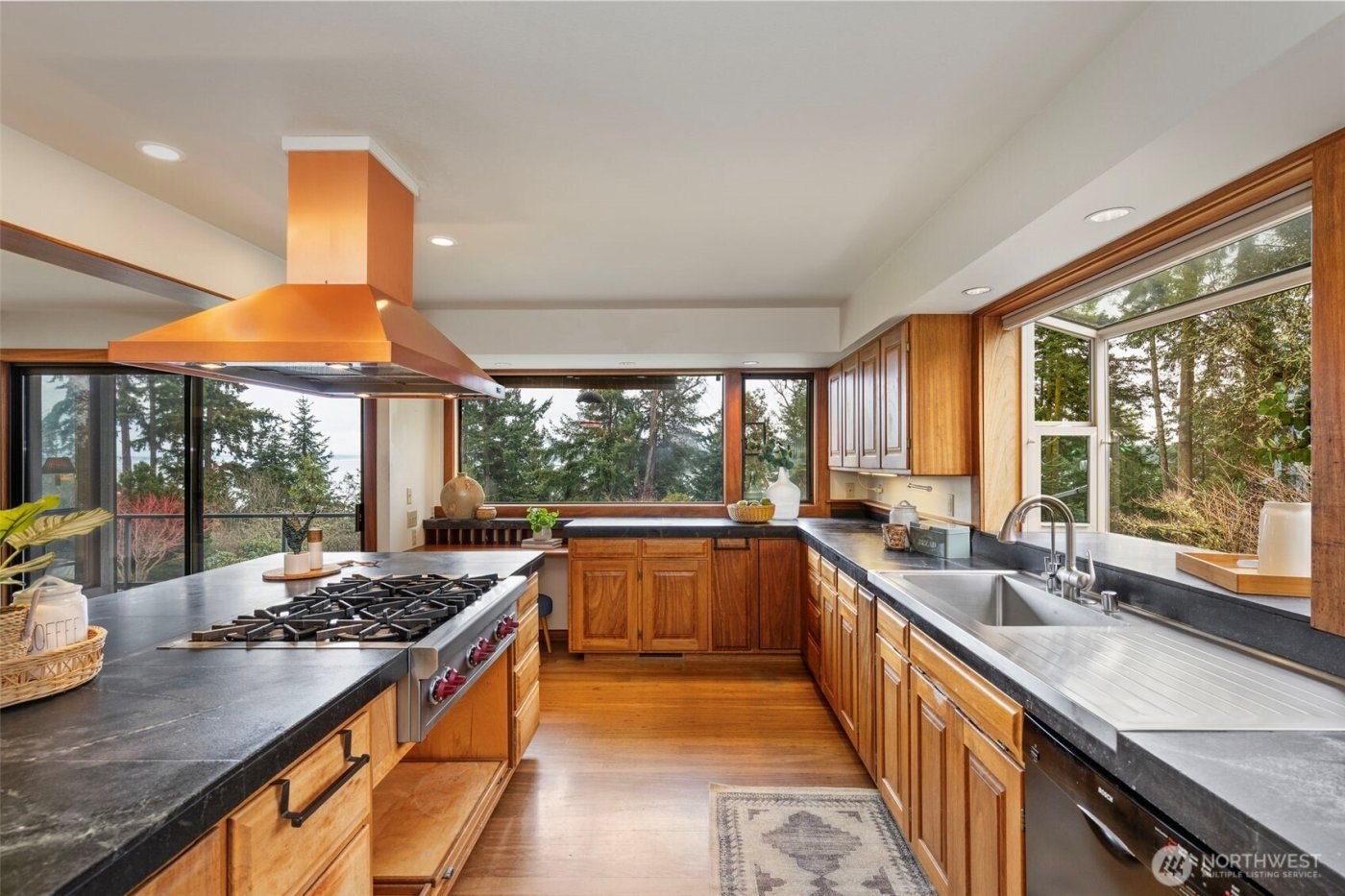 170 Windship Drive , Port Townsend, WA 98368