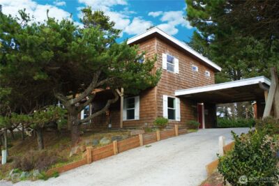 32400 J Place , Ocean Park, WA 98640