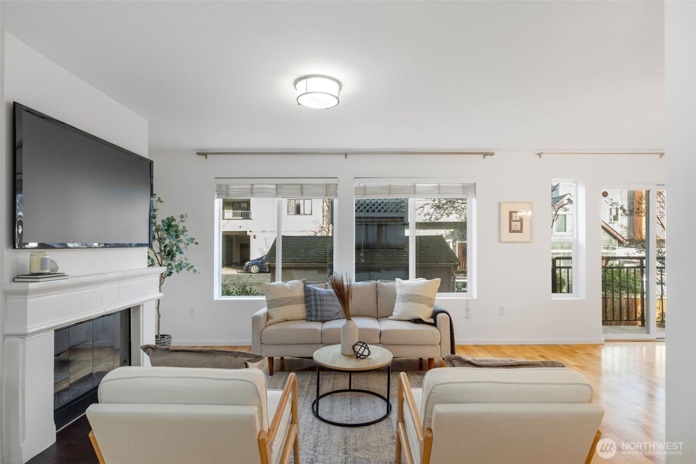 500 Aloha Street #211, Seattle, WA 98109