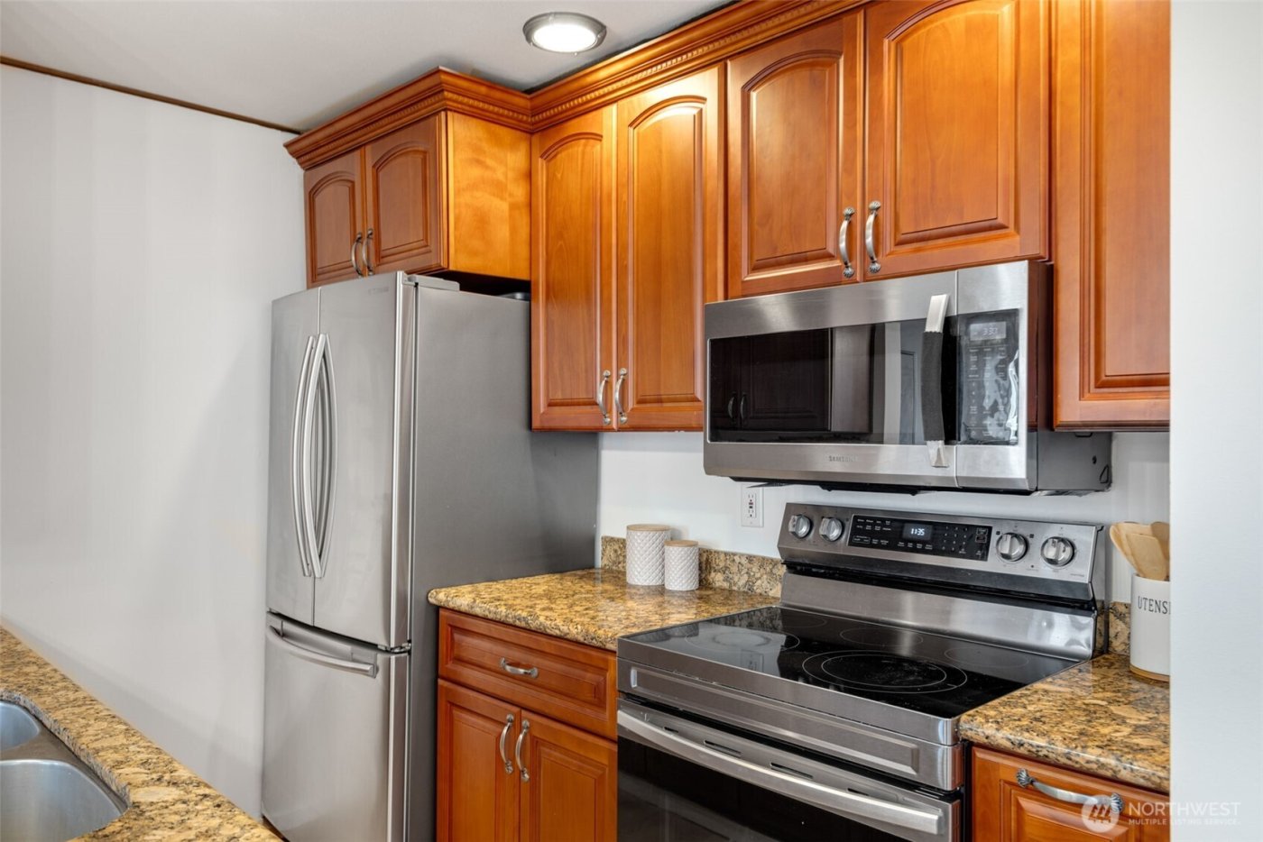 500 Aloha Street #211, Seattle, WA 98109