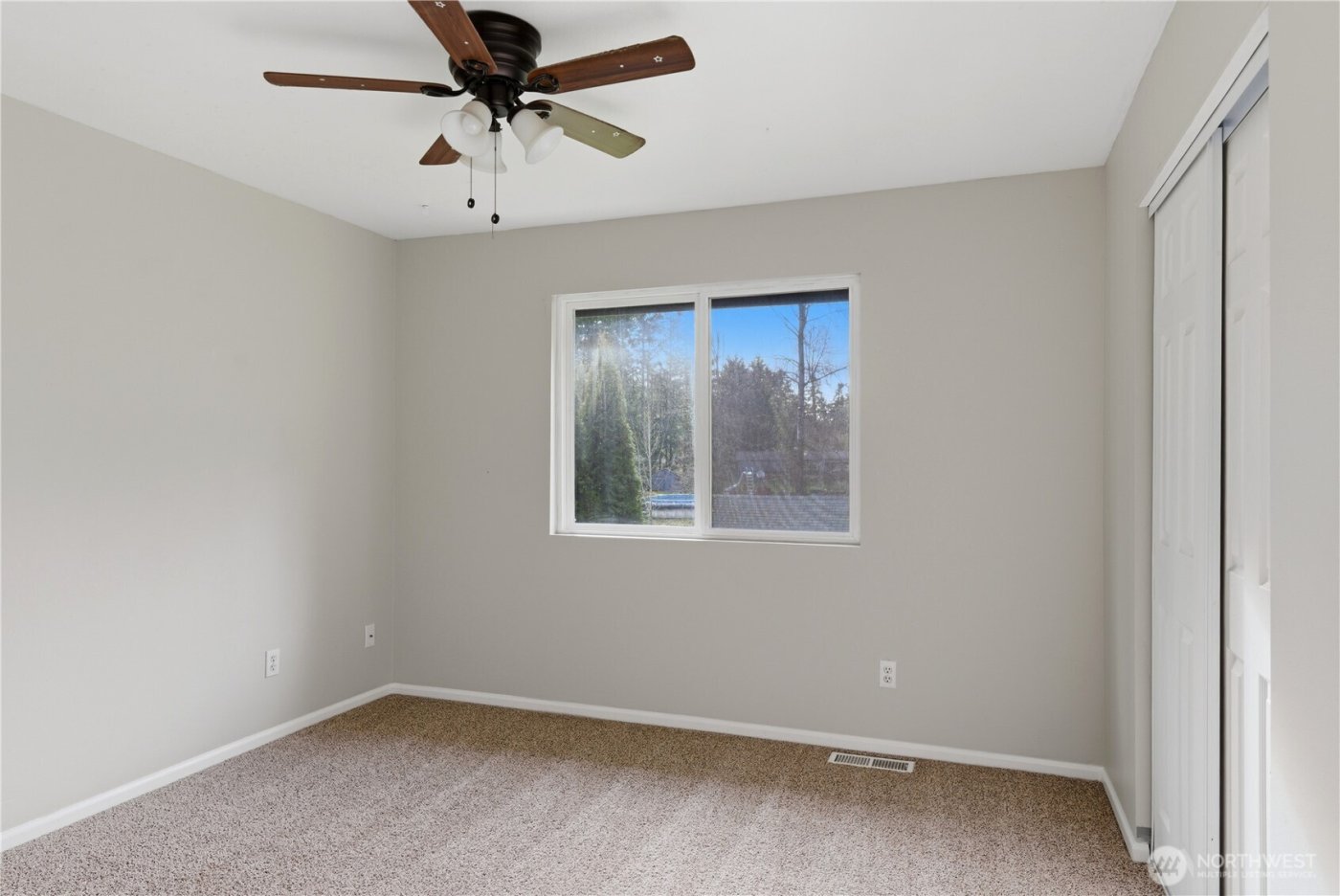 24512 46th Avenue E, Graham, WA 98338