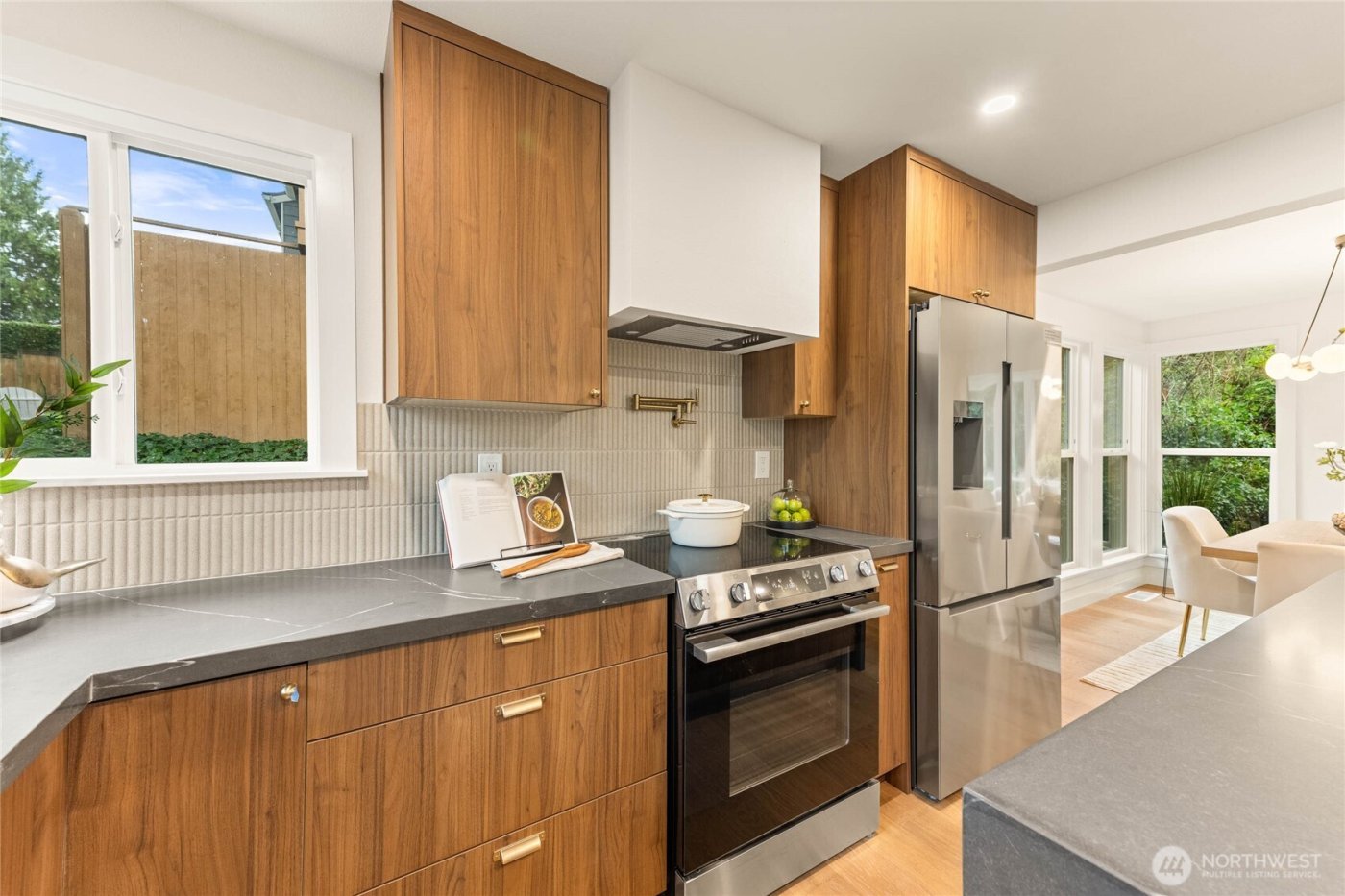 13125 NE 128TH Place , Kirkland, WA 98034