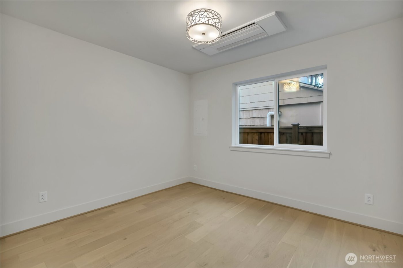 4019 4th Avenue NE, Seattle, WA 98105