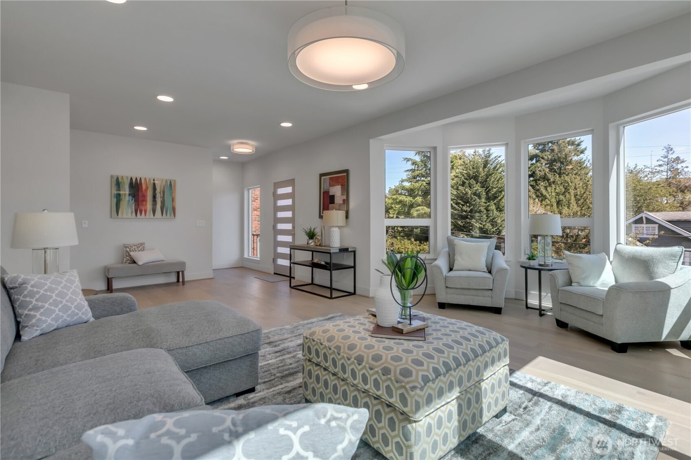 4019 4th Avenue NE, Seattle, WA 98105