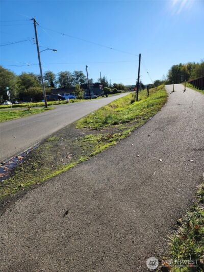 300 W Front , Aberdeen, WA 98520 - Photo 2