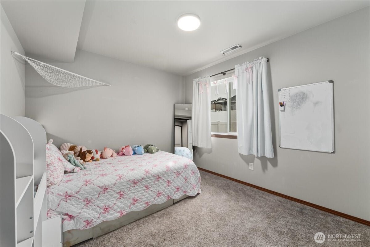 2479 3RD Street SE, East Wenatchee, WA 98802