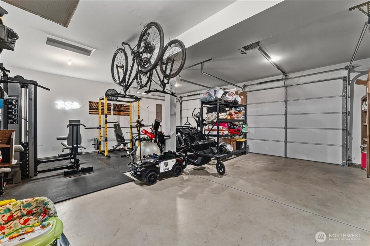 2479 3RD Street SE, East Wenatchee, WA 98802