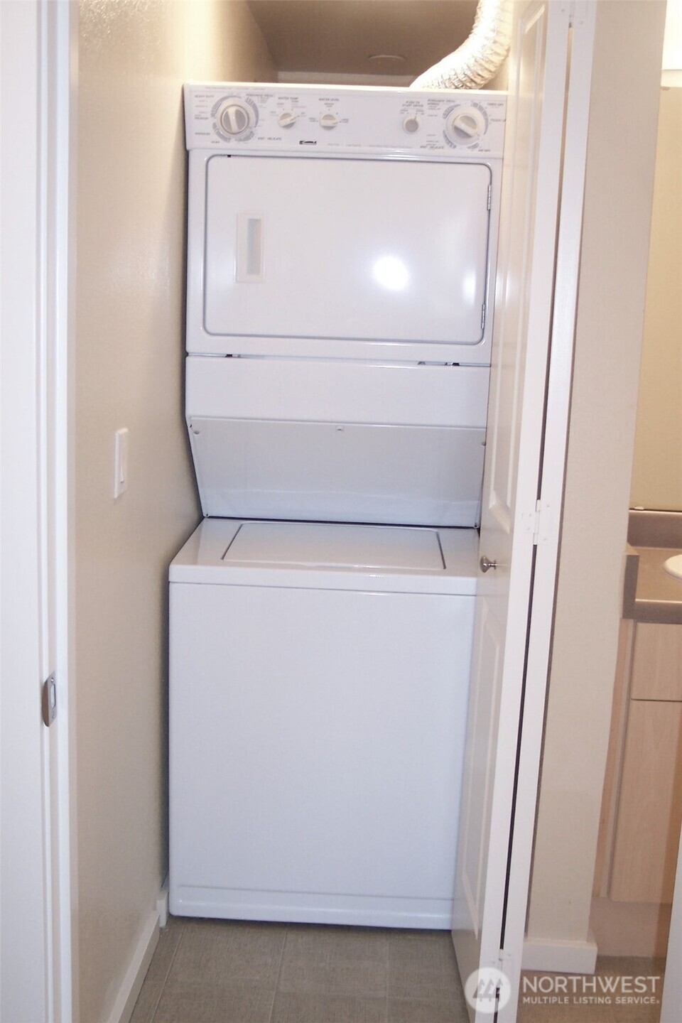 16101 Bothell Everett Hwy #B202, Mill Creek, WA 98012