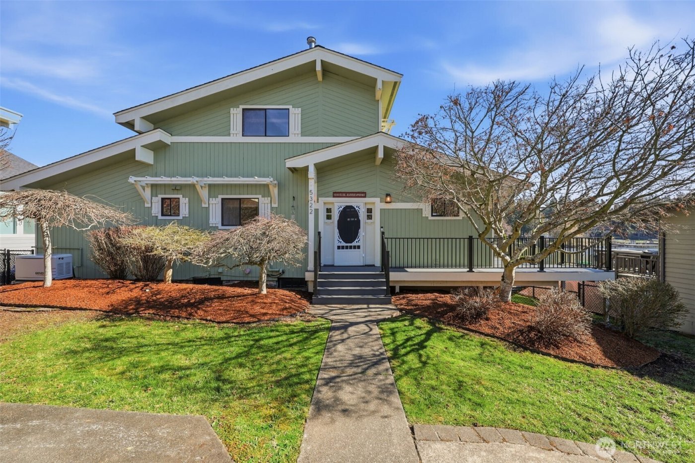 5322 S Island Drive E, Bonney Lake, WA 98391