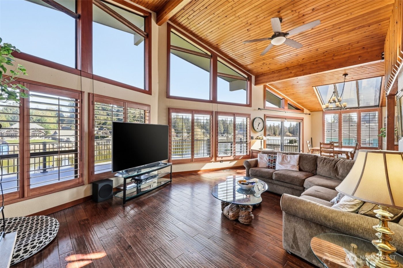 5322 S Island Drive E, Bonney Lake, WA 98391