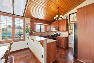 5322 S Island Drive E, Bonney Lake, WA 98391 - Photo 15