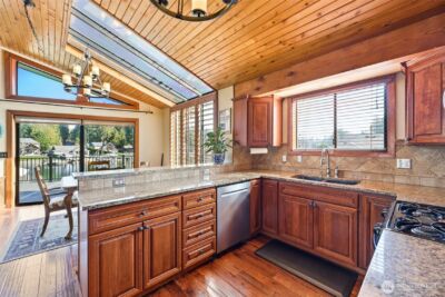 5322 S Island Drive E, Bonney Lake, WA 98391 - Photo 16