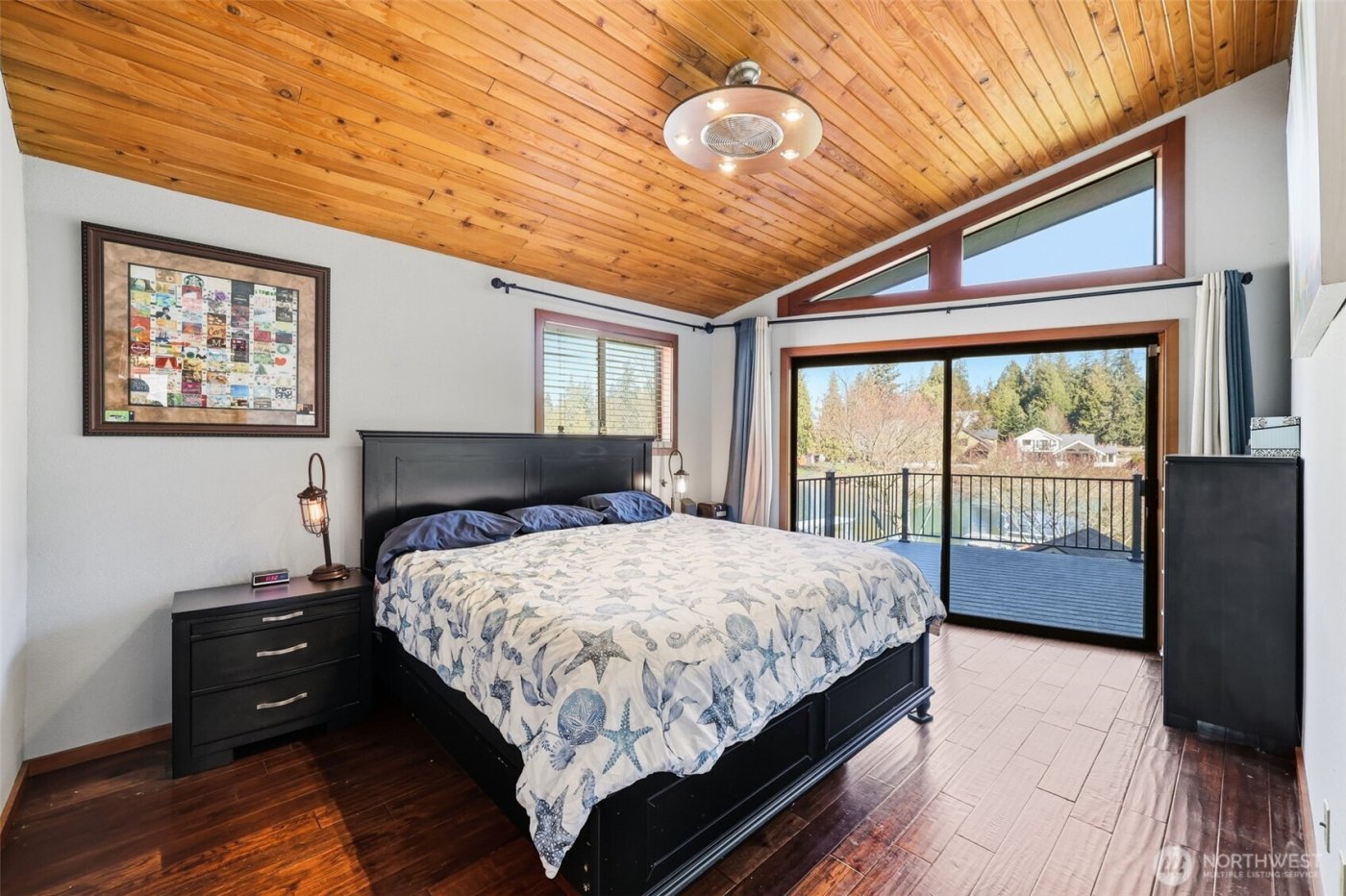 5322 S Island Drive E, Bonney Lake, WA 98391