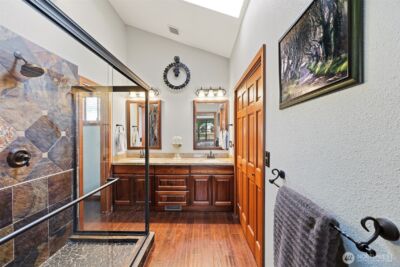 5322 S Island Drive E, Bonney Lake, WA 98391 - Photo 22