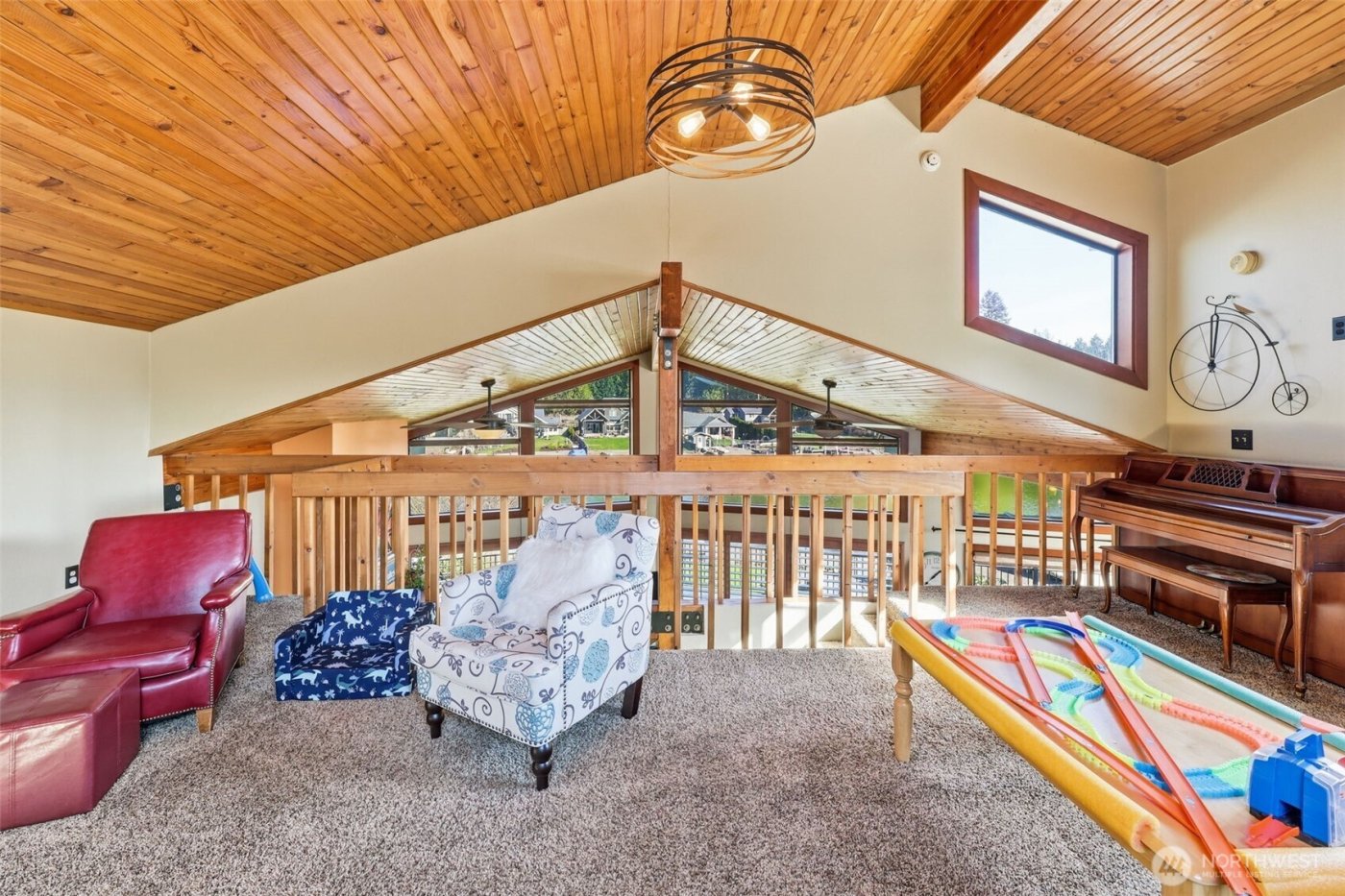 5322 S Island Drive E, Bonney Lake, WA 98391