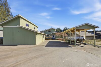 5322 S Island Drive E, Bonney Lake, WA 98391 - Photo 3