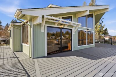 5322 S Island Drive E, Bonney Lake, WA 98391 - Photo 8