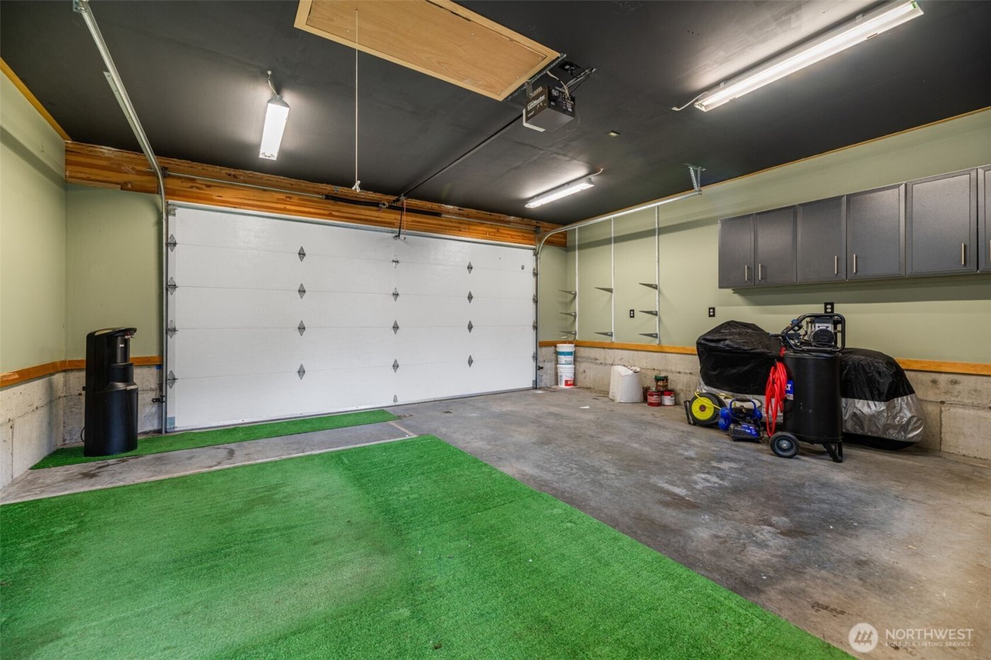 1046 NE 97th Street , Seattle, WA 98115