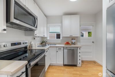 1046 NE 97th Street , Seattle, WA 98115 - Photo 8