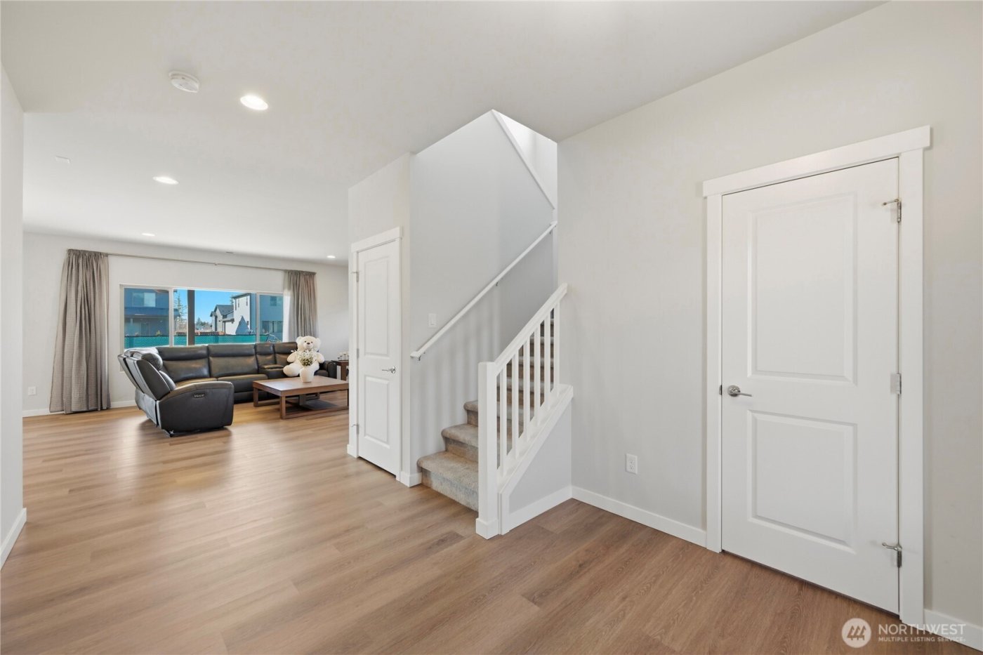 267 Hovey Street , Buckley, WA 98321