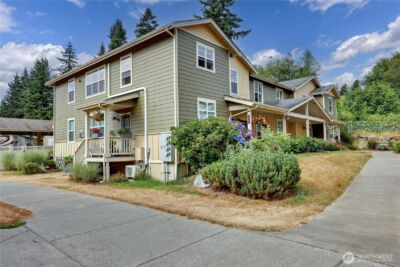 7701 Beacon Place NE #103, Bremerton, WA 98311 - Photo 3