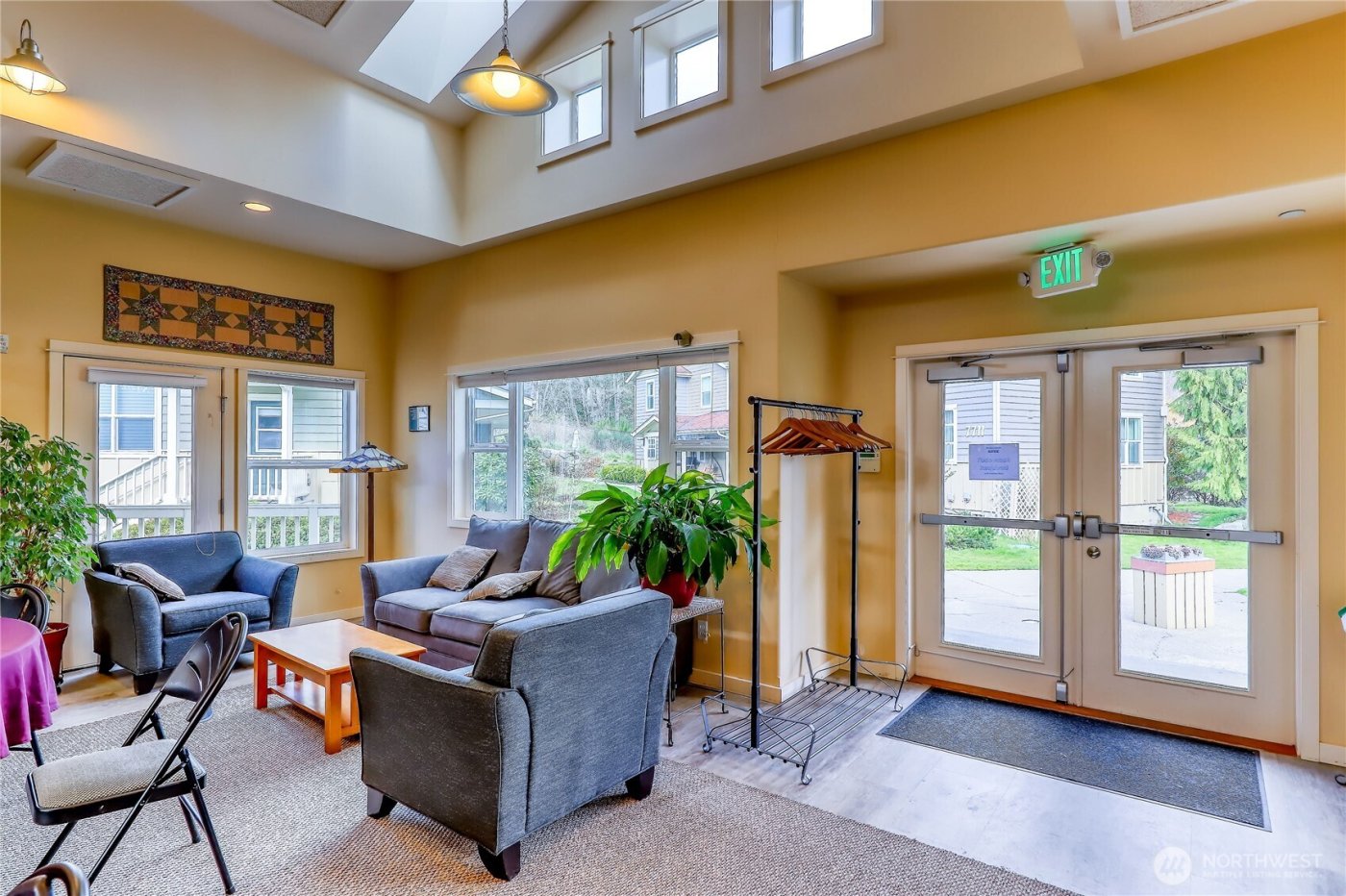 7701 Beacon Place NE #103, Bremerton, WA 98311
