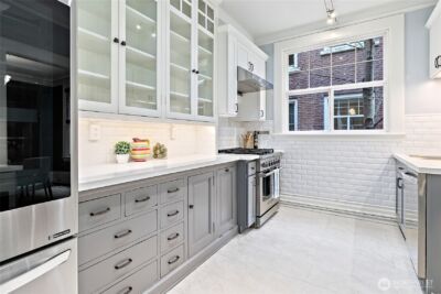 615 Boren Avenue #27, Seattle, WA 98104 - Photo 11