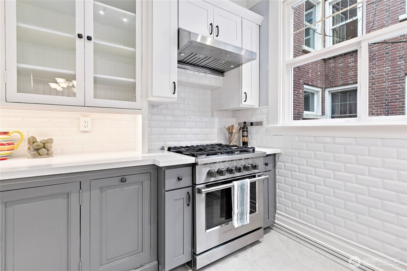 615 Boren Avenue #27, Seattle, WA 98104