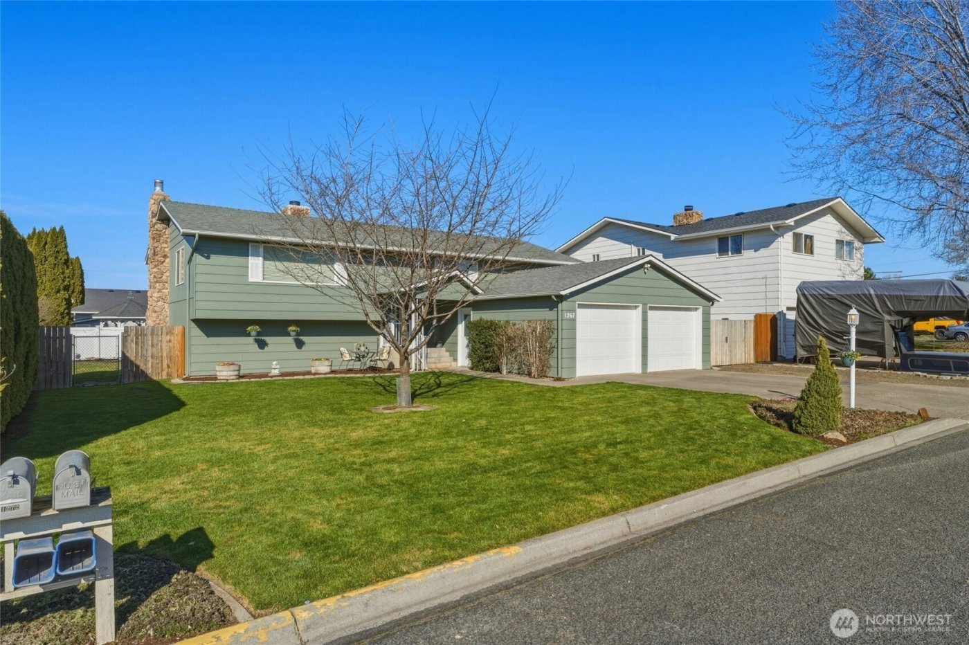 1267 SE Constitution Drive , College Place, WA 99324