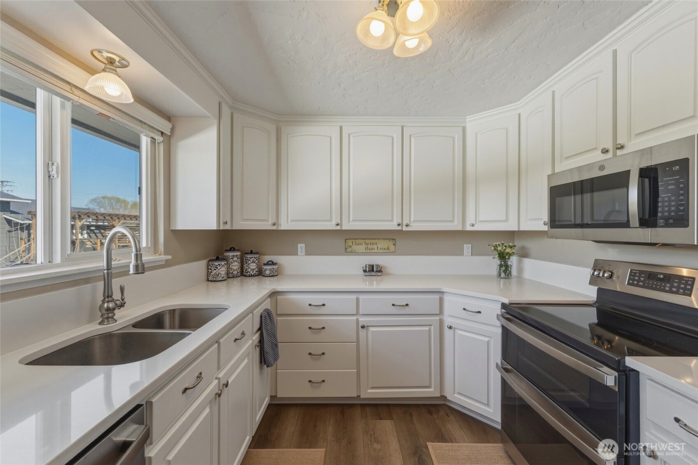 1267 SE Constitution Drive , College Place, WA 99324