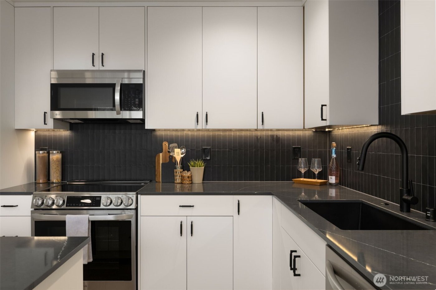 113 24th Avenue E #A, Seattle, WA 98112