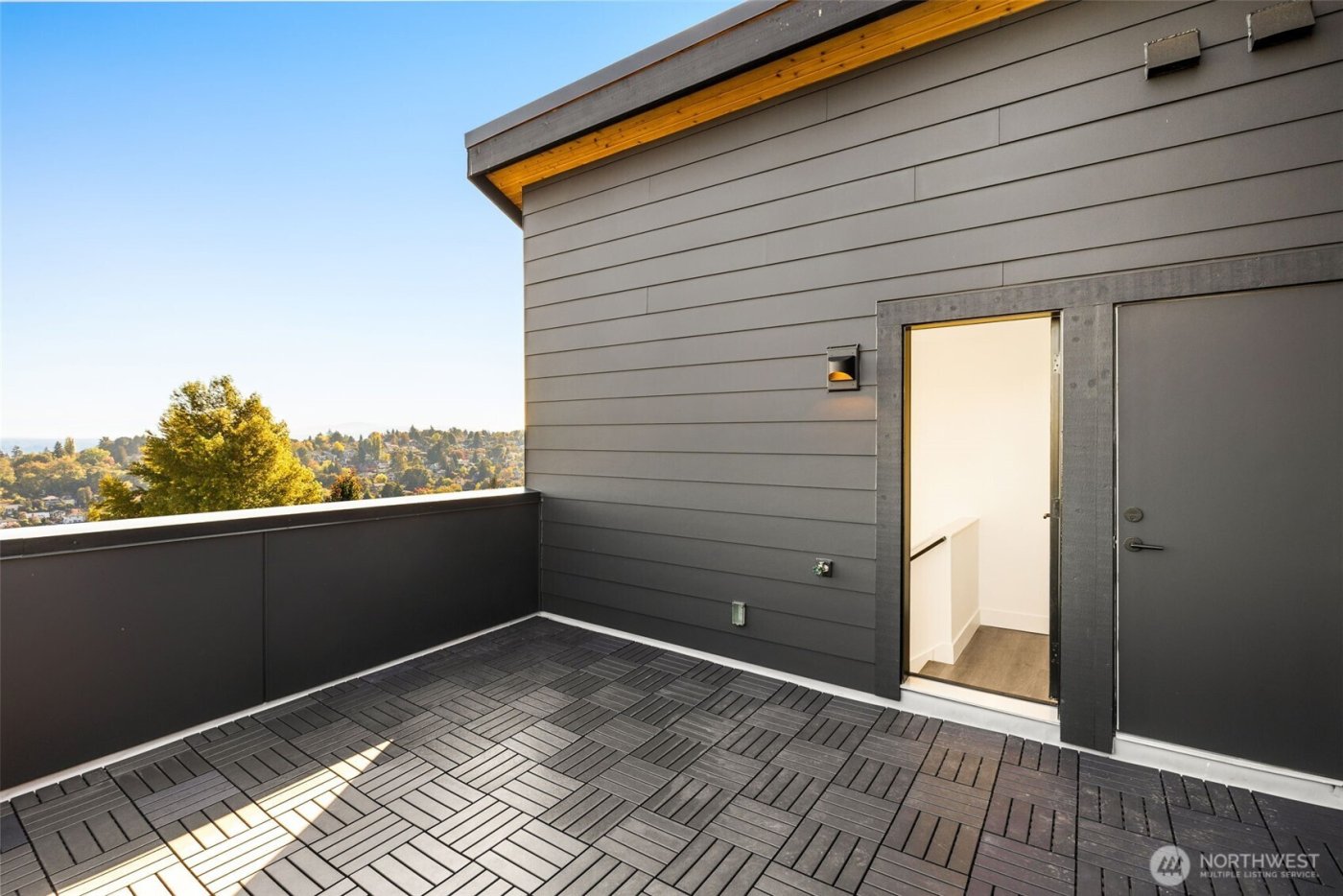 113 24th Avenue E #A, Seattle, WA 98112